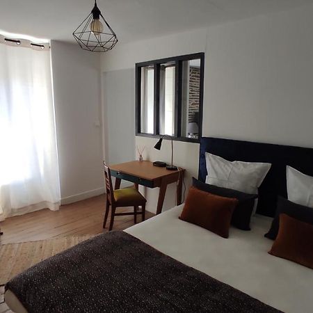 Le Genista Apartment อองเชร์ ภายนอก รูปภาพ