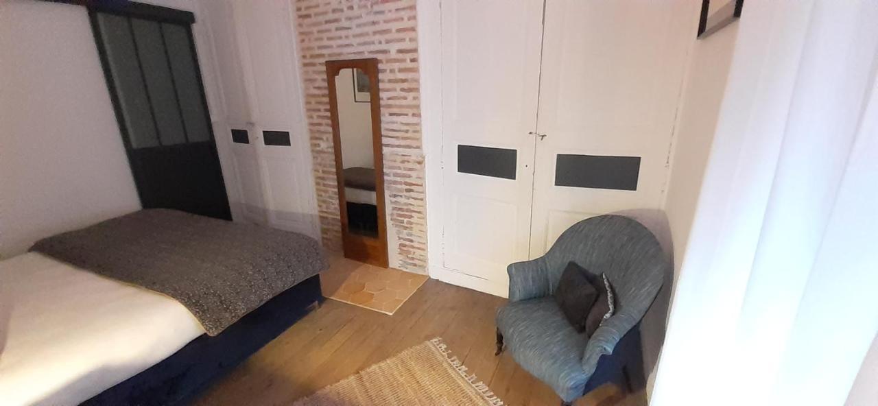 Le Genista Apartment อองเชร์ ภายนอก รูปภาพ